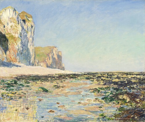 The early morning coast and cliffs of Purville